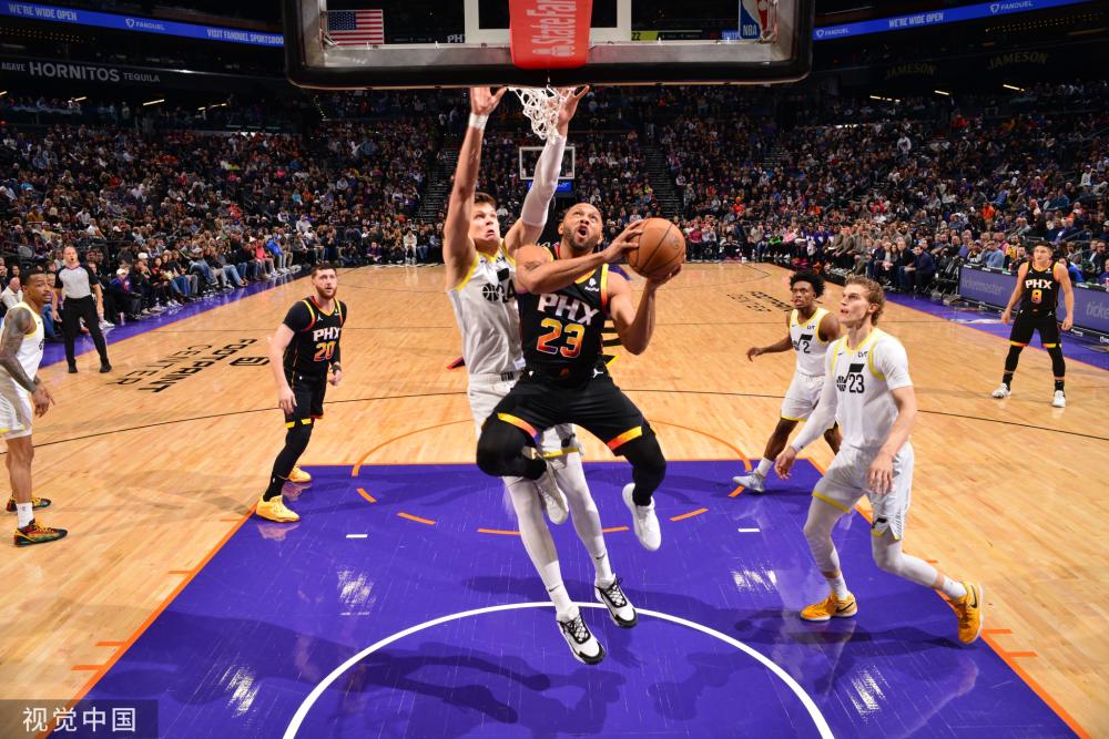 在季后赛中 在季后赛中