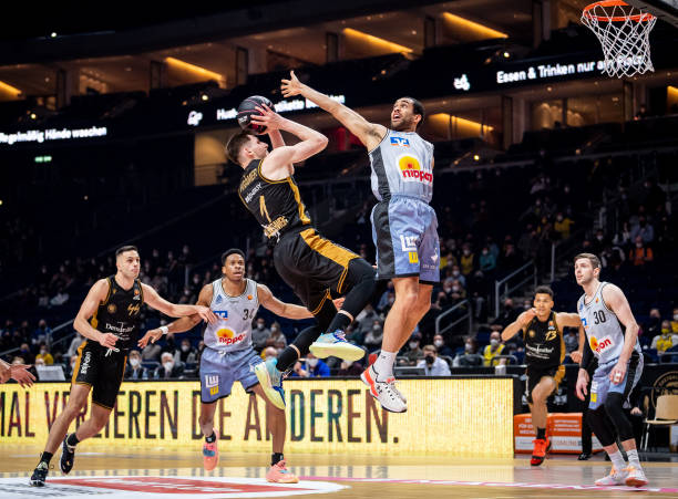 也有类似操 也有类似操